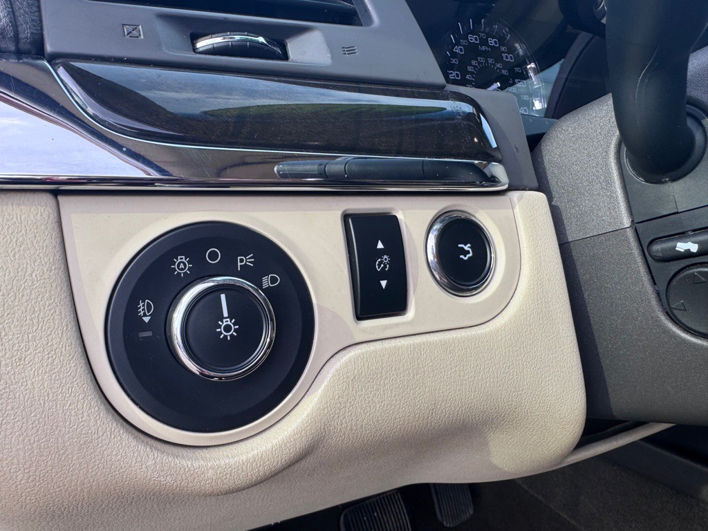 2013 Lincoln MKS Image 12