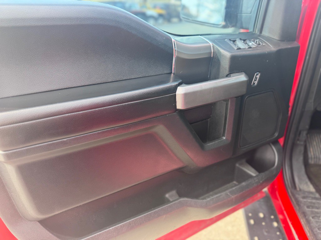 2016 Ford F-150 Image 9