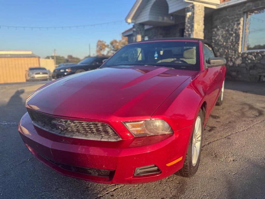 2012 Ford Mustang Image 1