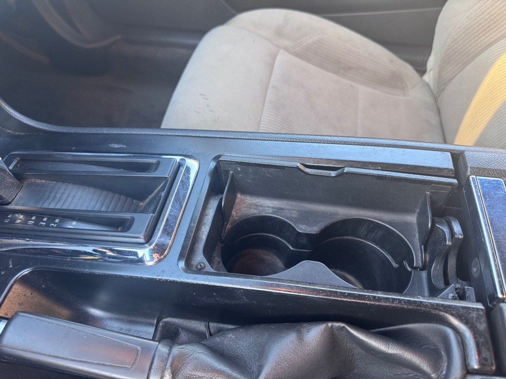 2012 Ford Mustang Image 20