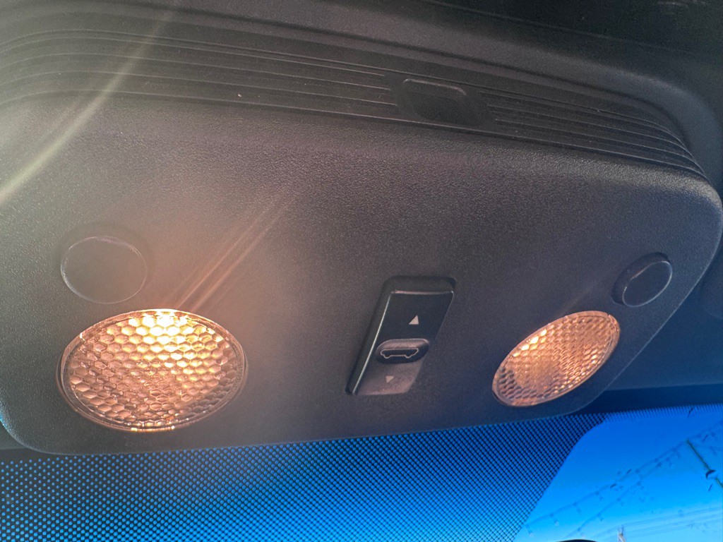 2012 Ford Mustang Image 23