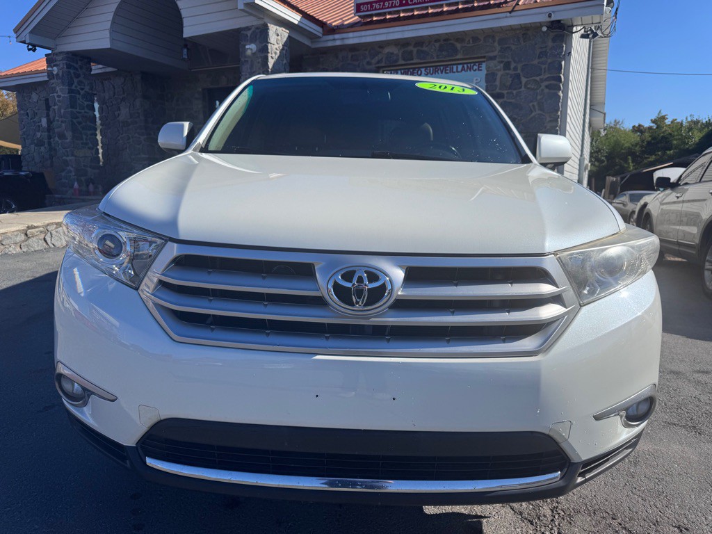 2013 Toyota Highlander Image 2
