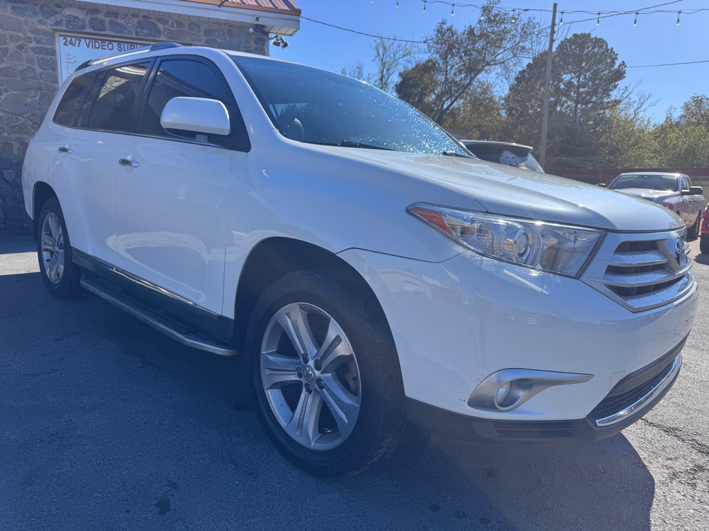 2013 Toyota Highlander Image 3