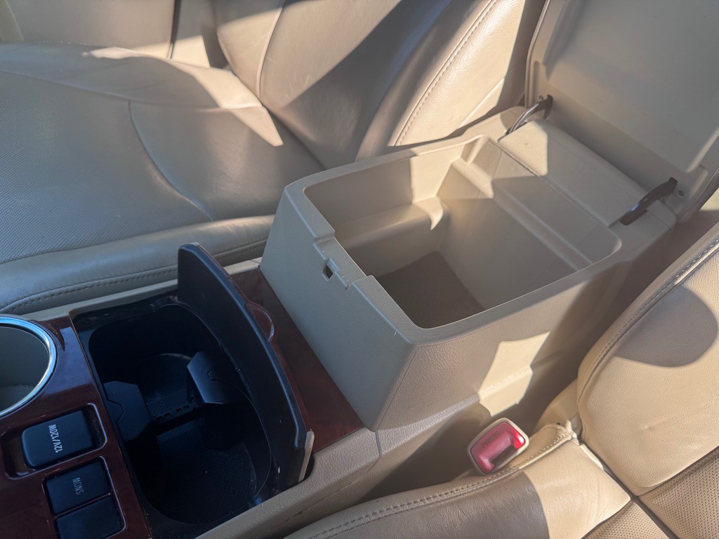 2013 Toyota Highlander Image 17