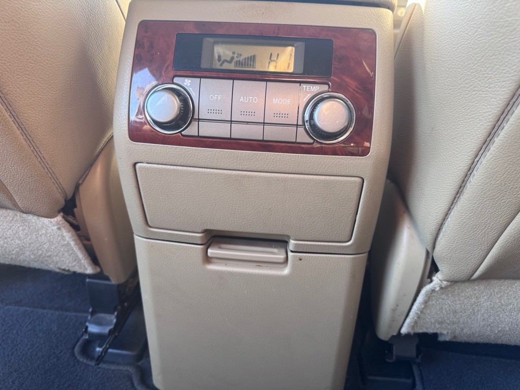 2013 Toyota Highlander Image 25