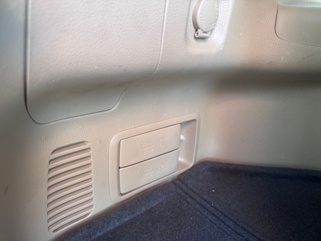 2013 Toyota Highlander Image 29