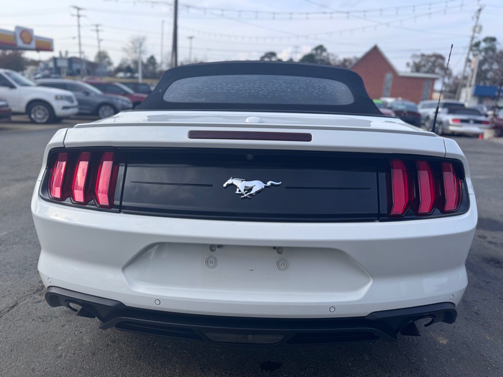 2018 Ford Mustang Image 6