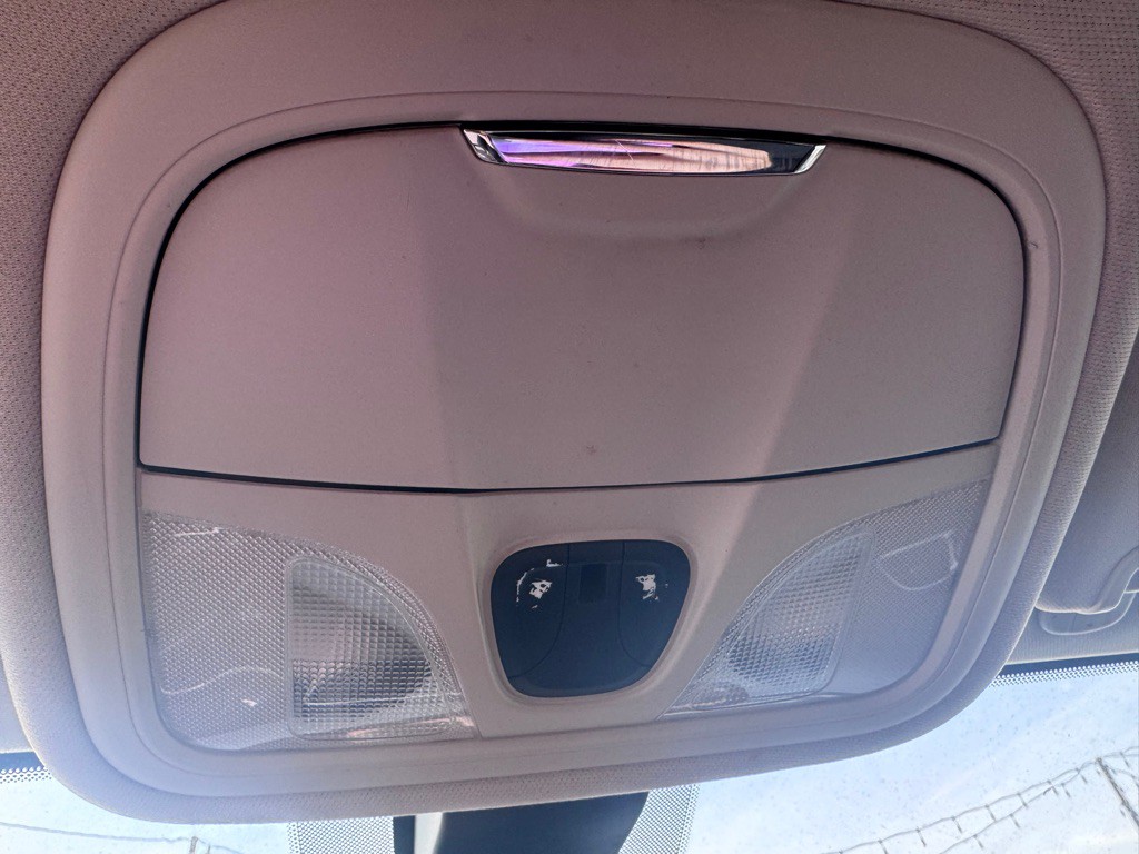 2015 Chrysler 200 Image 21