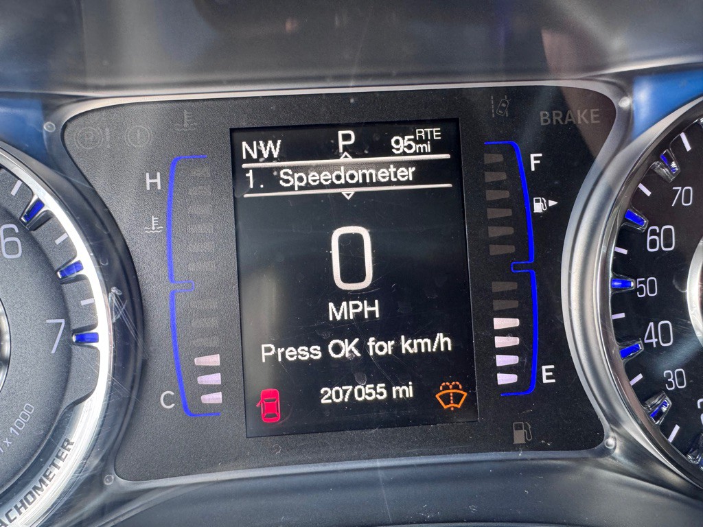 2015 Chrysler 200 Image 24