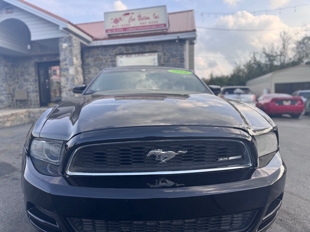 2014 Ford Mustang Image 2