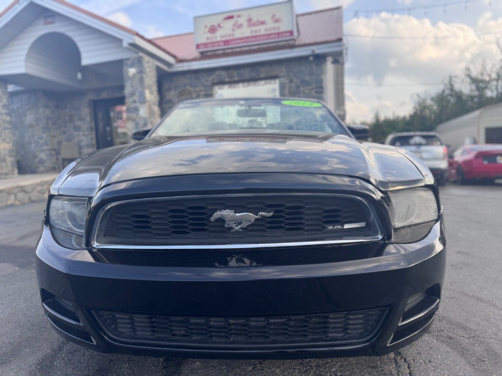 2014 Ford Mustang Image 25