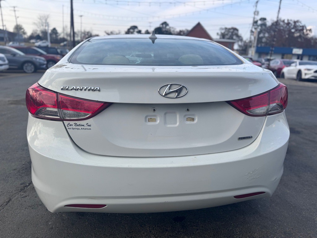 2012 Hyundai Elantra Image 6