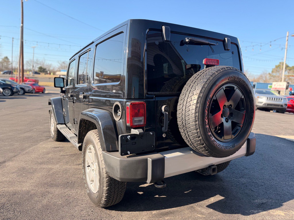 2011 Jeep Wrangler Unlimited Image 7