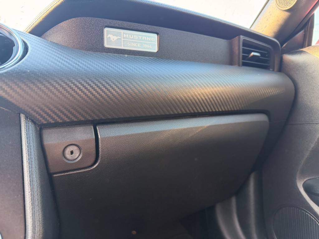2015 Ford Mustang Image 14