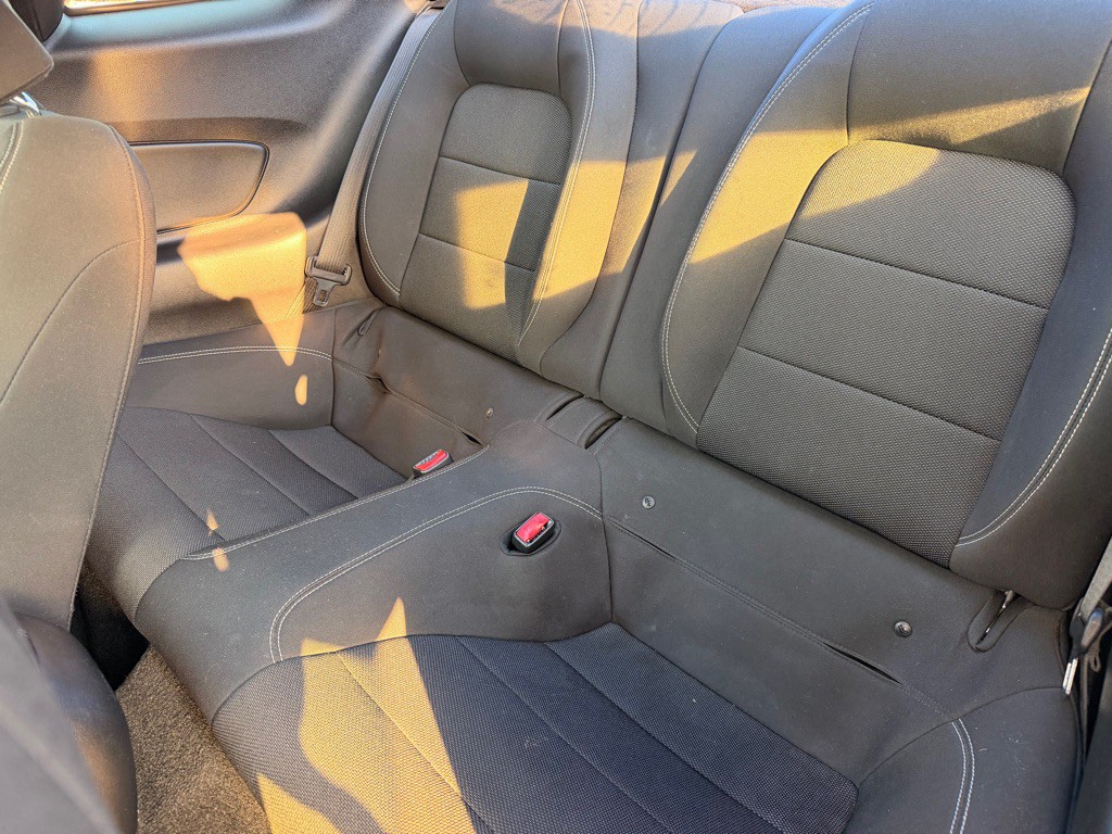 2015 Ford Mustang Image 24