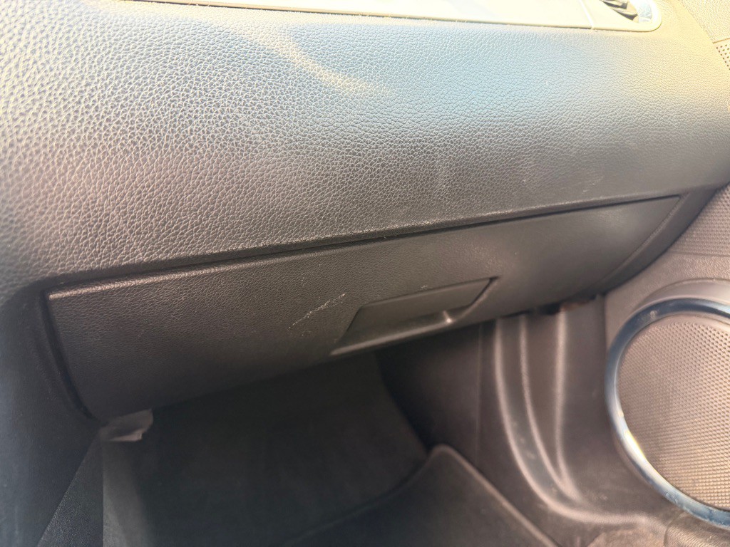 2011 Ford Mustang Image 14