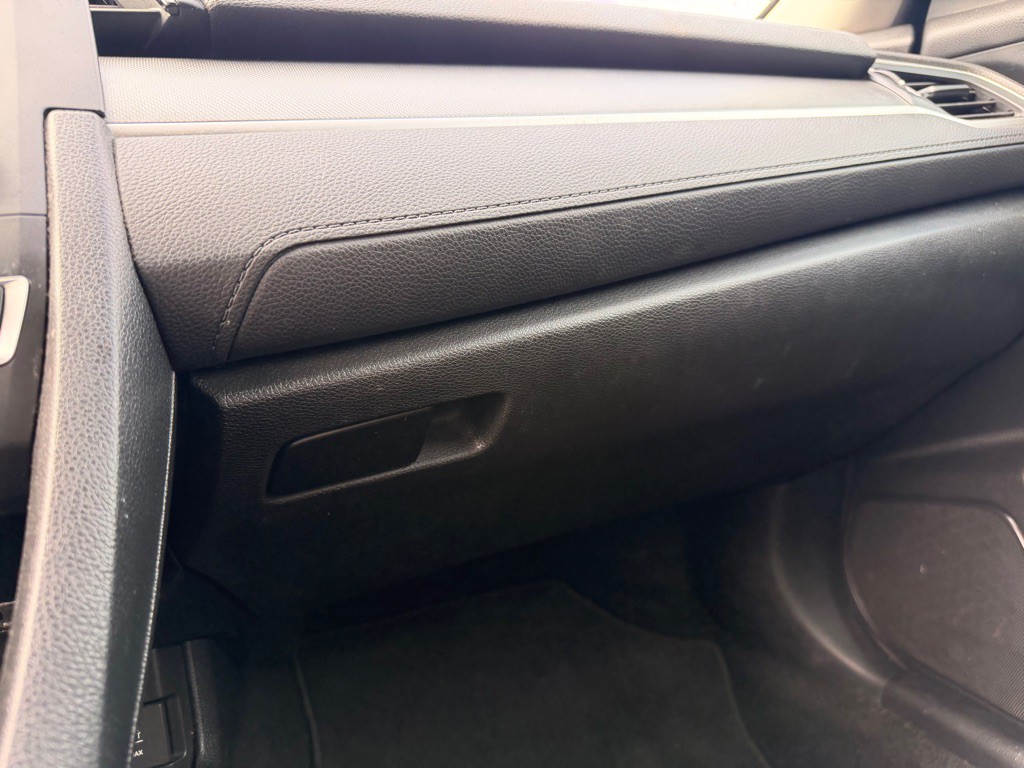 2018 Honda Civic Image 14