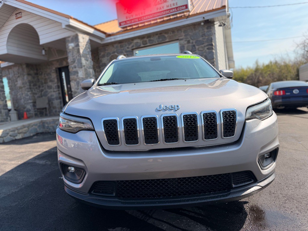 2019 Jeep Cherokee Image 2