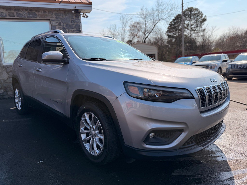 2019 Jeep Cherokee Image 3
