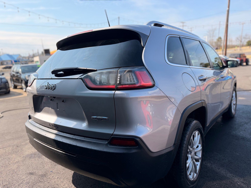 2019 Jeep Cherokee Image 5