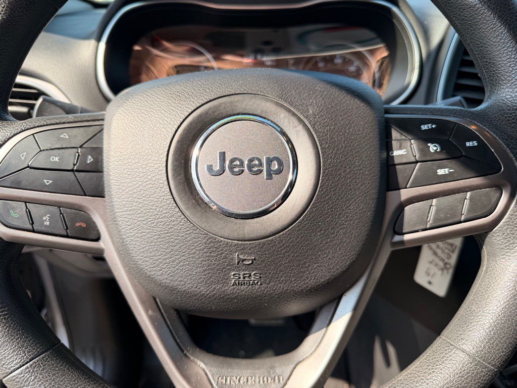 2019 Jeep Cherokee Image 25