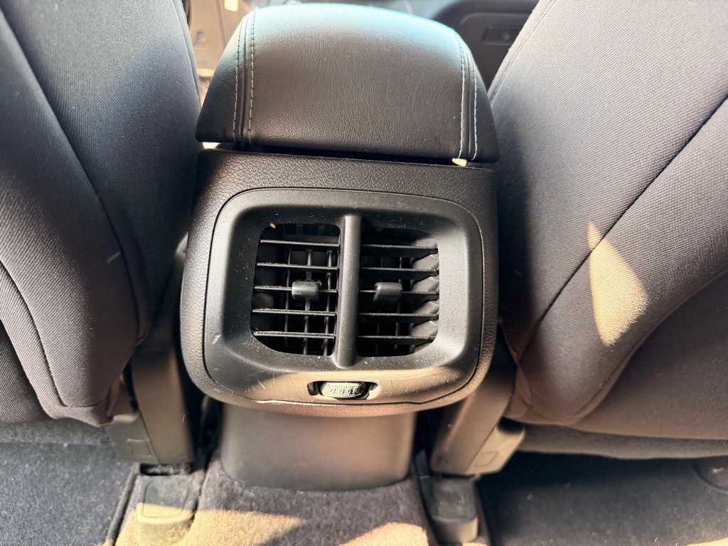 2019 Jeep Cherokee Image 30