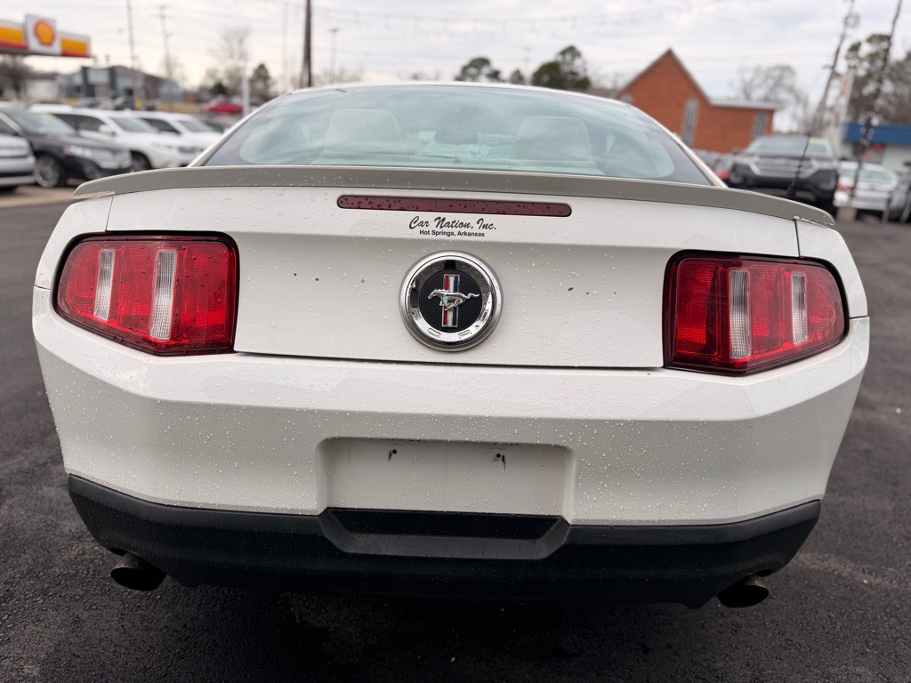 2011 Ford Mustang Image 6