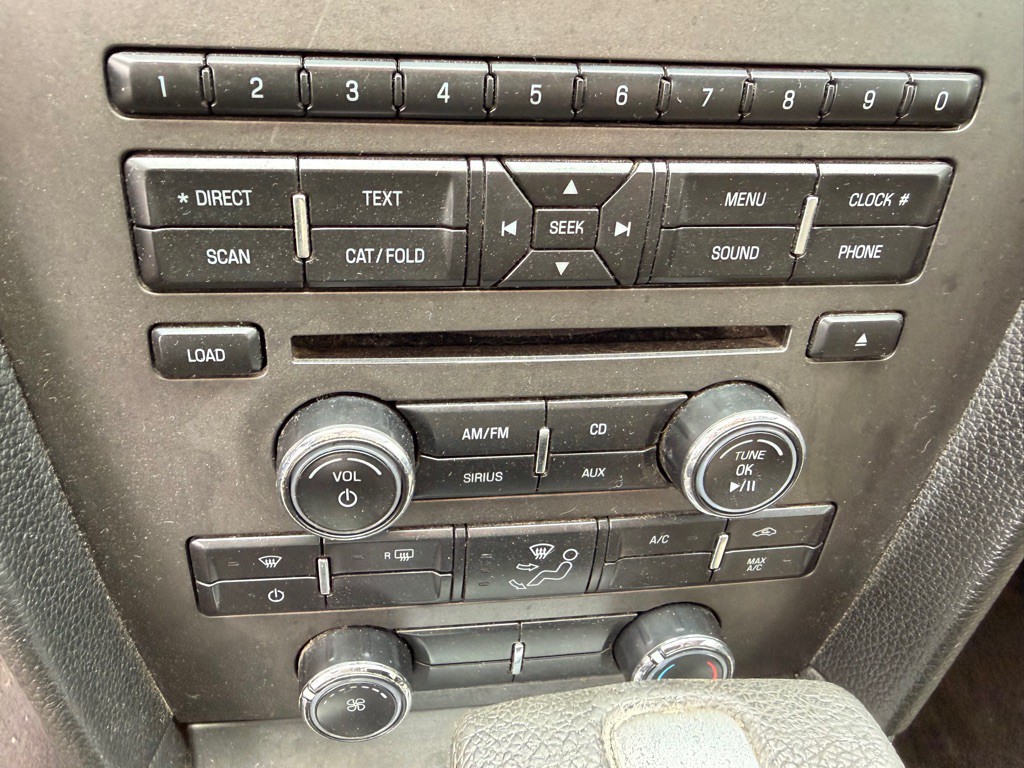 2011 Ford Mustang Image 16