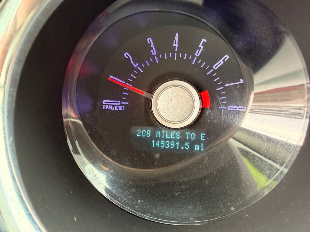 2011 Ford Mustang Image 21