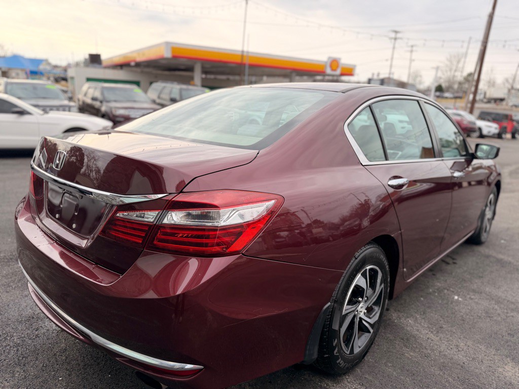 2017 Honda Accord Image 5