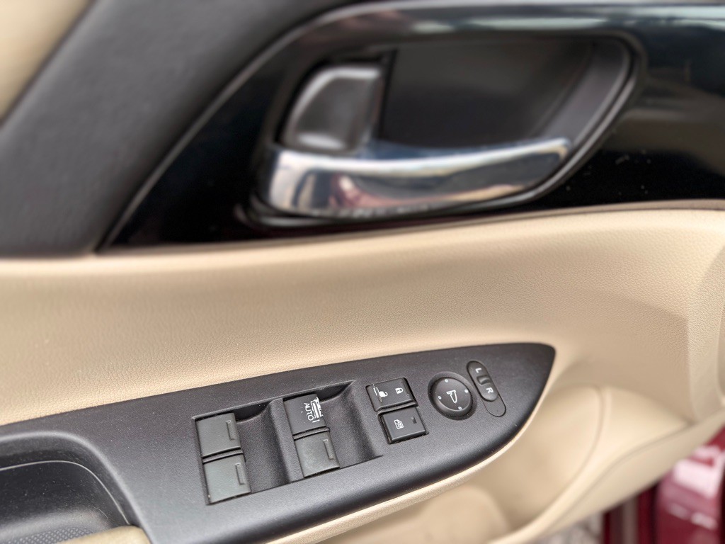 2017 Honda Accord Image 10