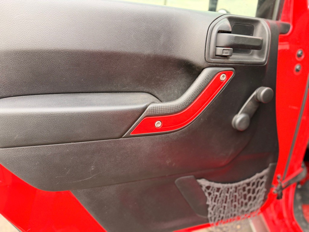 2016 Jeep Wrangler Image 9