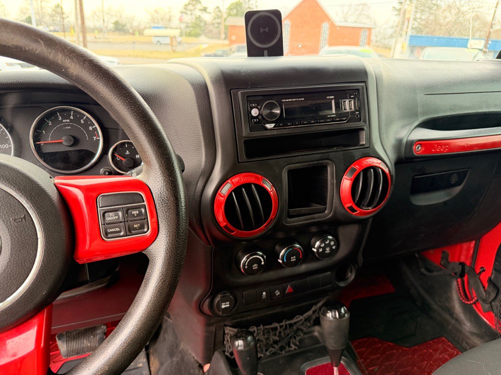 2016 Jeep Wrangler Image 11