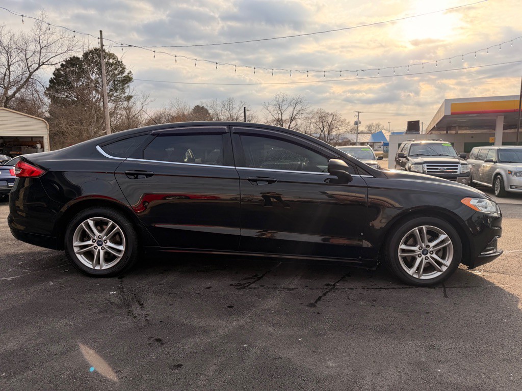 2017 Ford Fusion Image 4