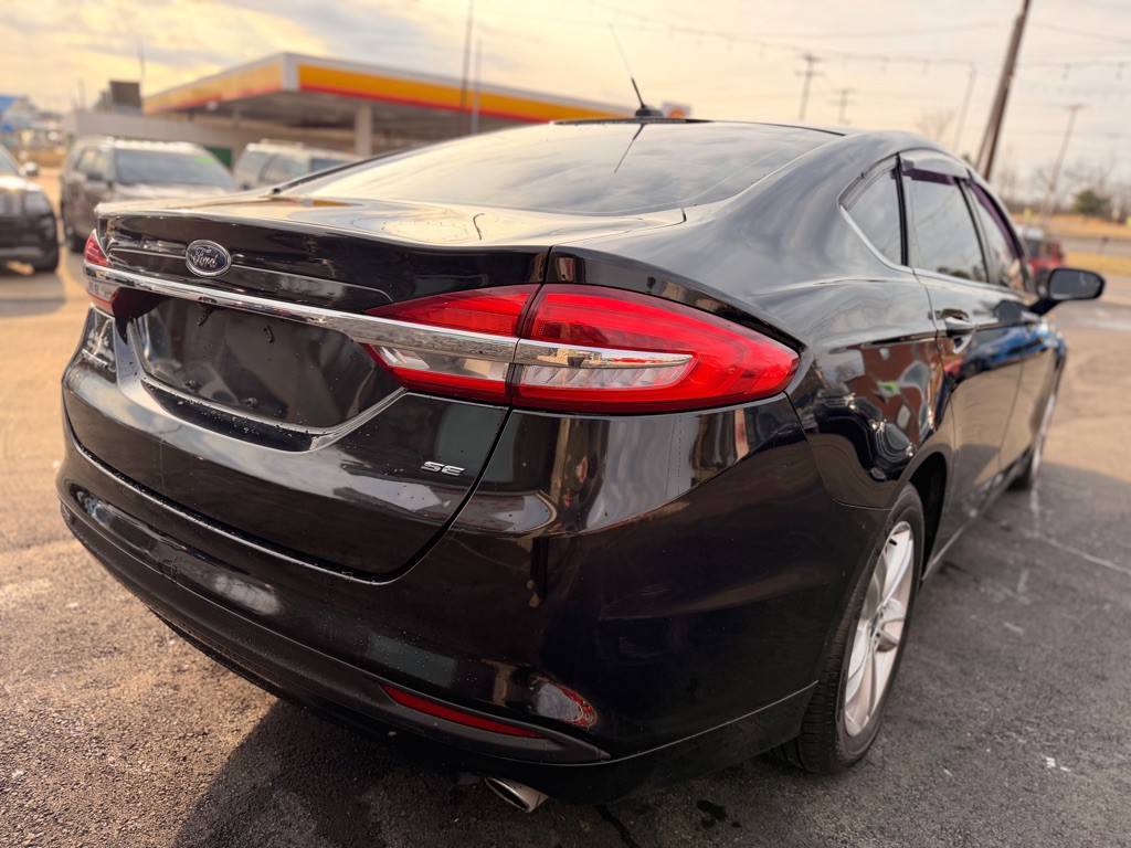 2017 Ford Fusion Image 5
