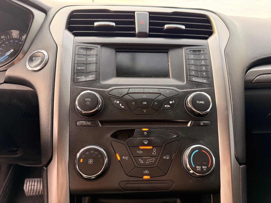 2017 Ford Fusion Image 15