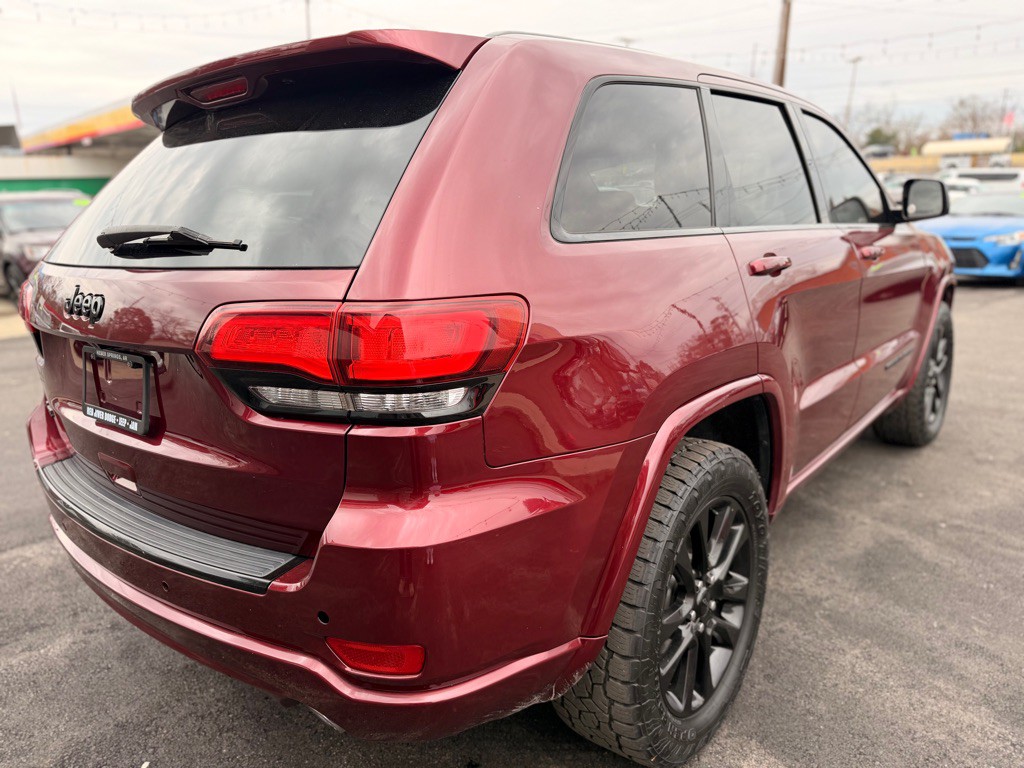 2018 Jeep Grand Cherokee Image 5