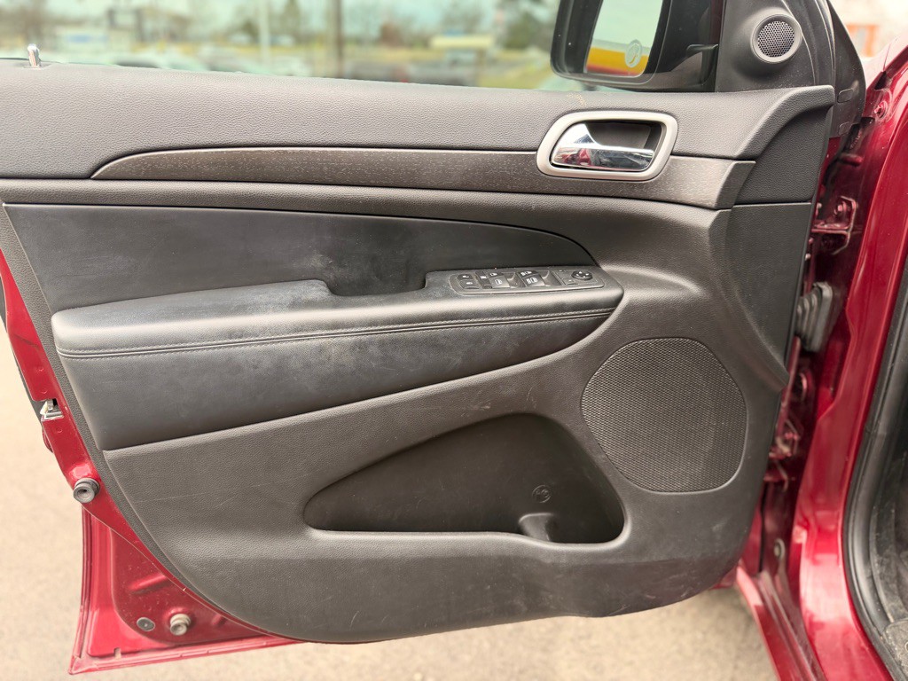 2018 Jeep Grand Cherokee Image 9