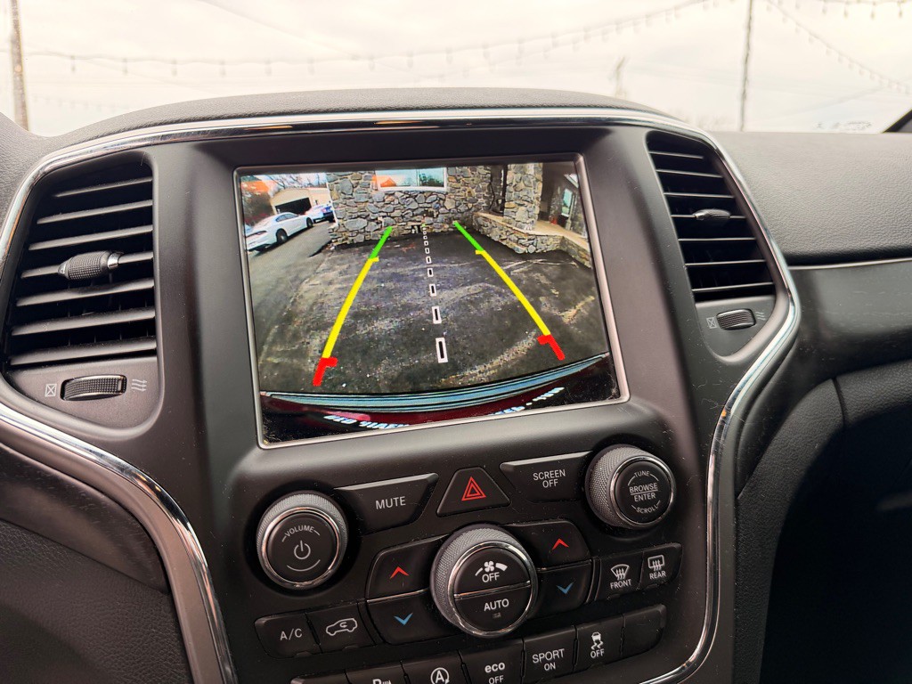 2018 Jeep Grand Cherokee Image 17