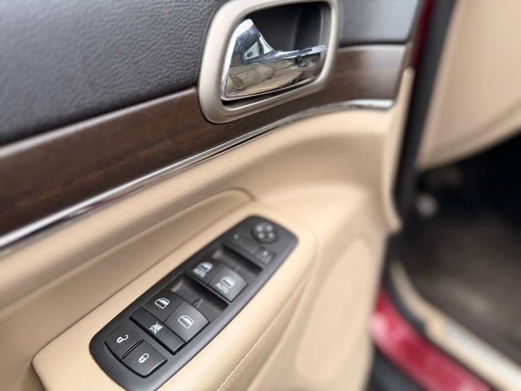 2016 Jeep Grand Cherokee Image 10