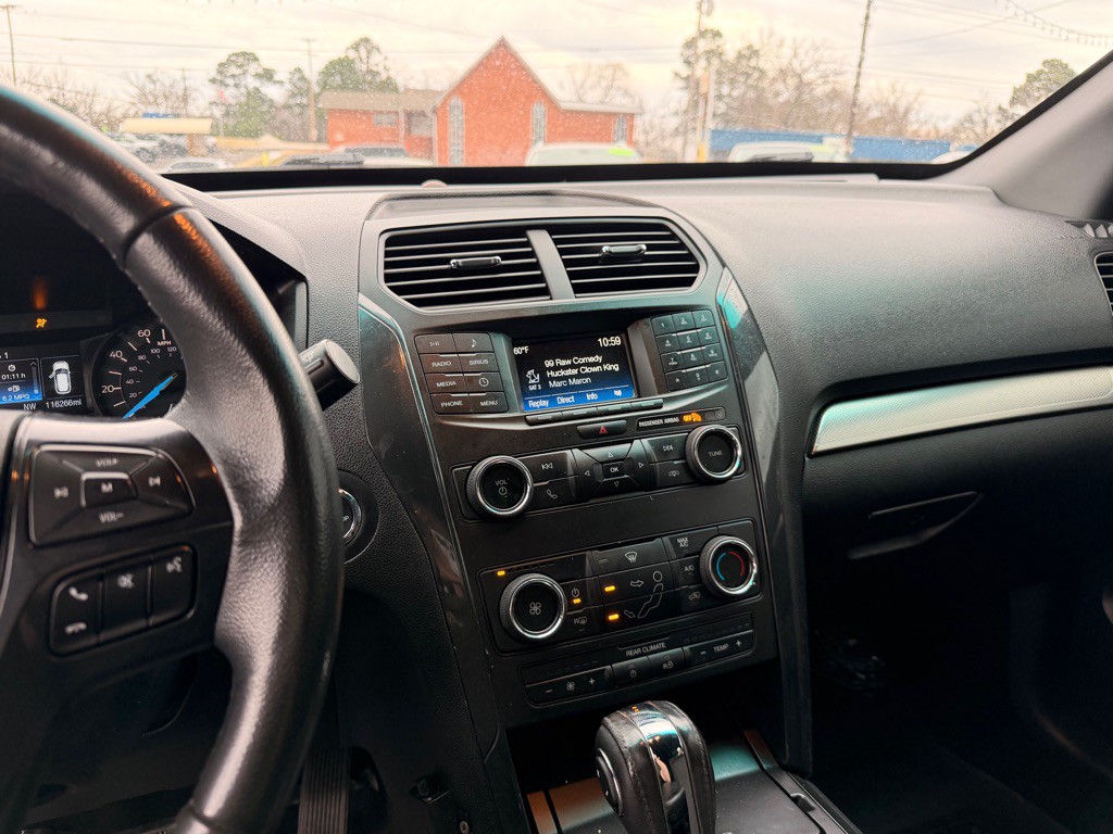 2018 Ford Explorer Image 13