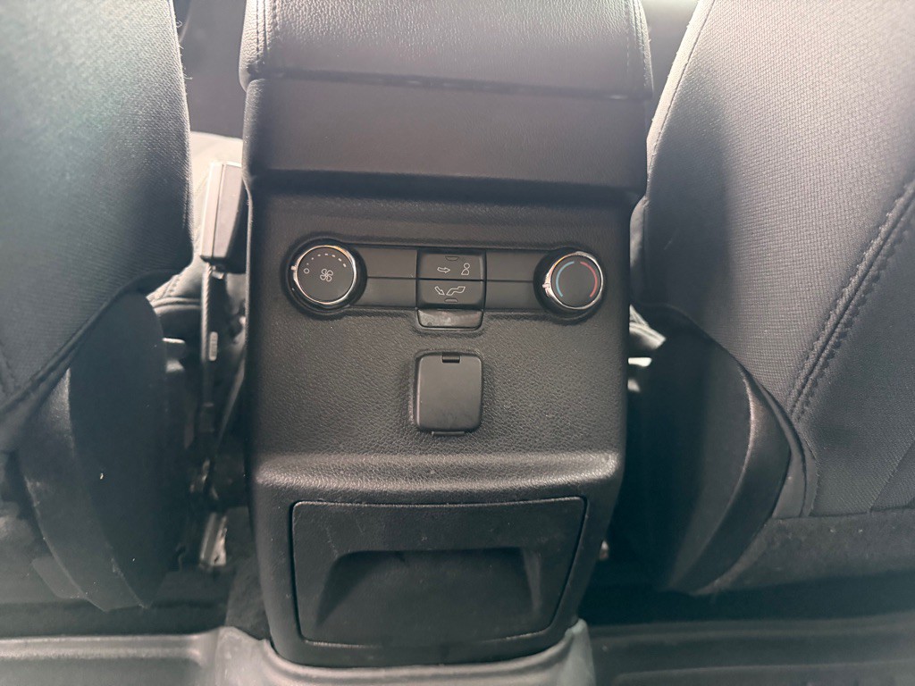 2018 Ford Explorer Image 27