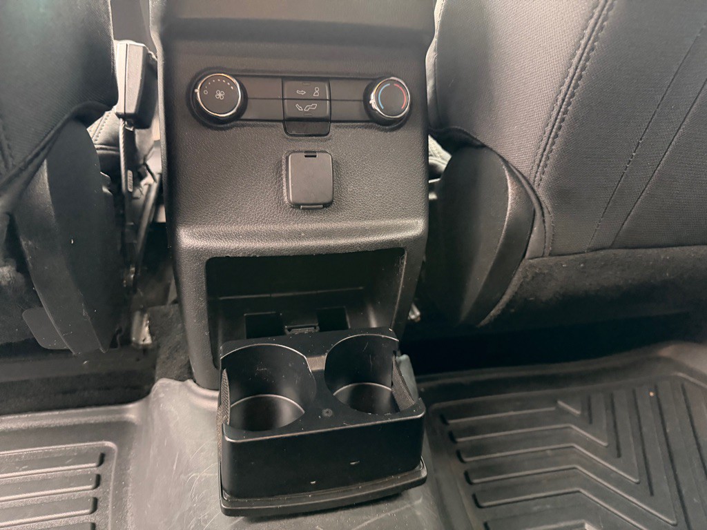 2018 Ford Explorer Image 28