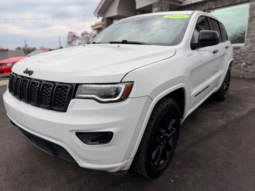 2020 Jeep Grand Cherokee Image 1