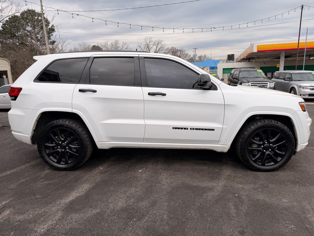 2020 Jeep Grand Cherokee Image 4