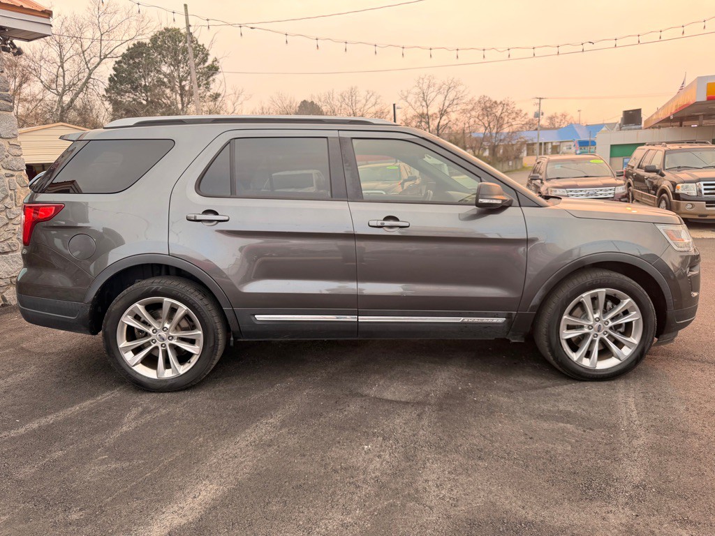 2019 Ford Explorer Image 4