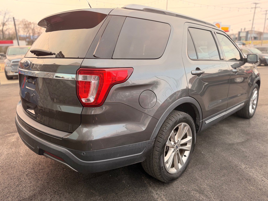 2019 Ford Explorer Image 5