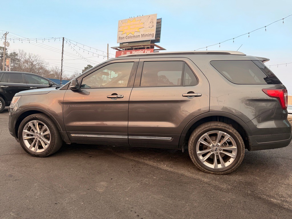 2019 Ford Explorer Image 8