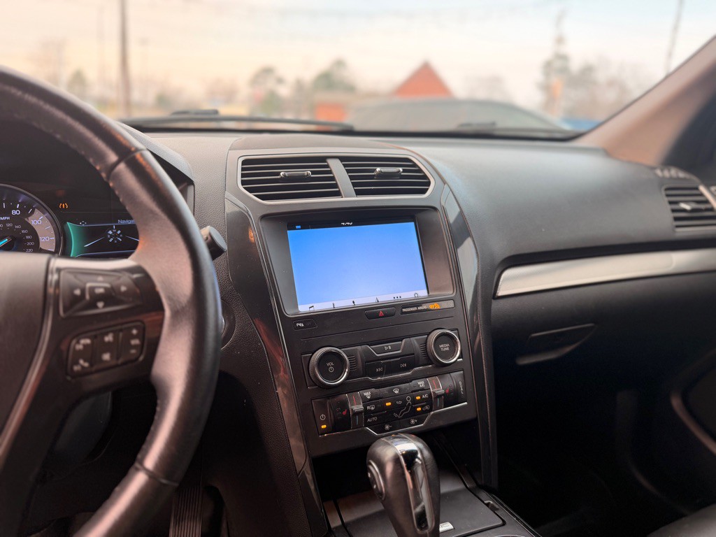 2019 Ford Explorer Image 11