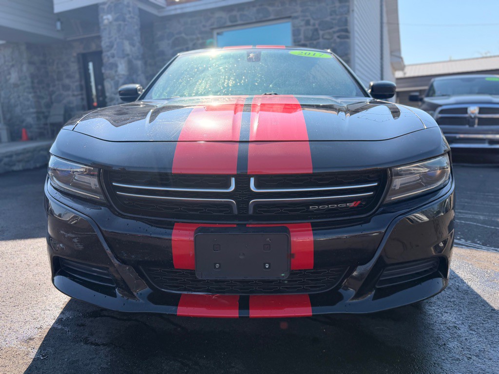 2017 Dodge Charger Image 2
